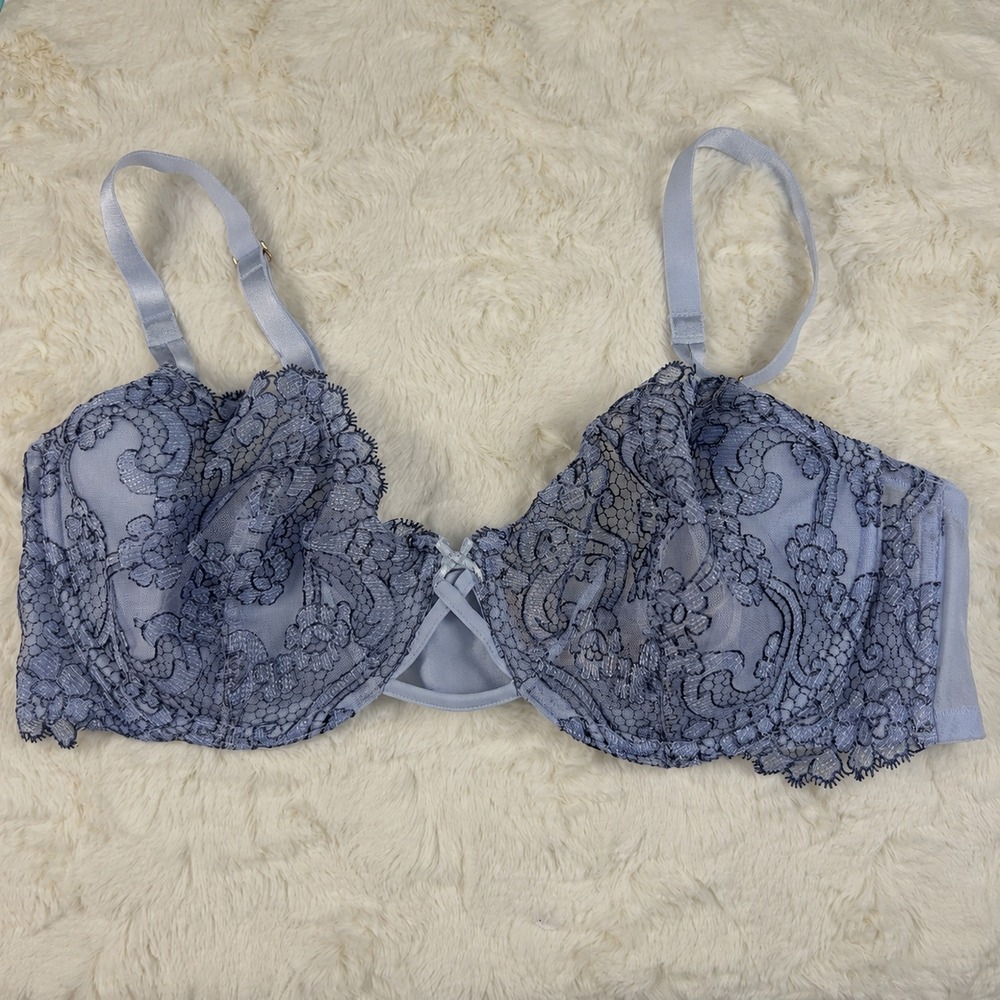 Victoria's Secret Dream Angels Unlined Uplift Sling Bra Blue Lace 32DDD NWT